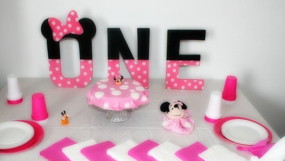 Location decoration mickey